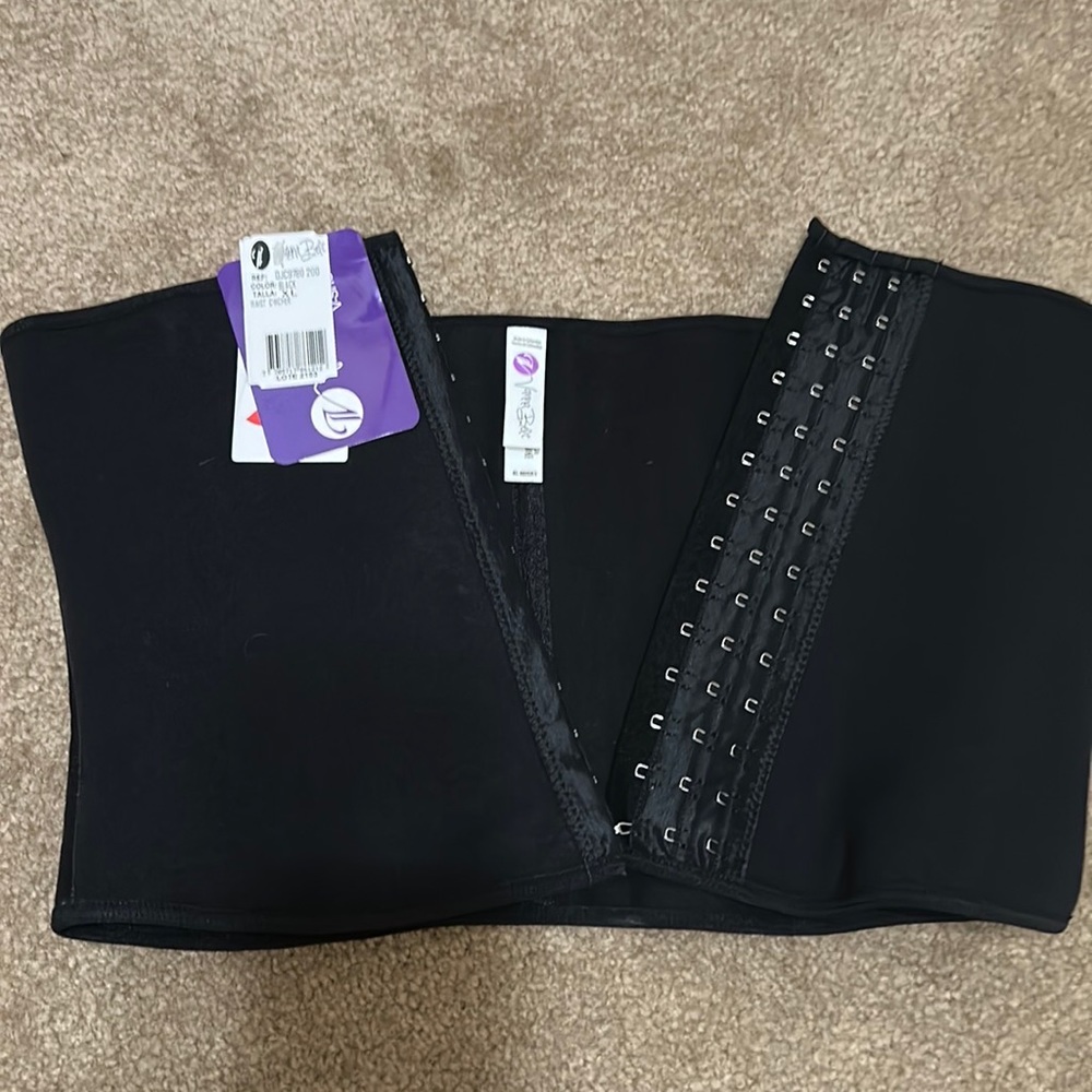 Vanna belt waist trainer xl nwt